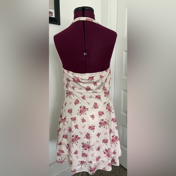 Floral Pink and White Dress - Picture 2 of 2